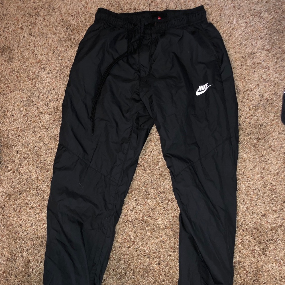 Nike windbreaker joggers